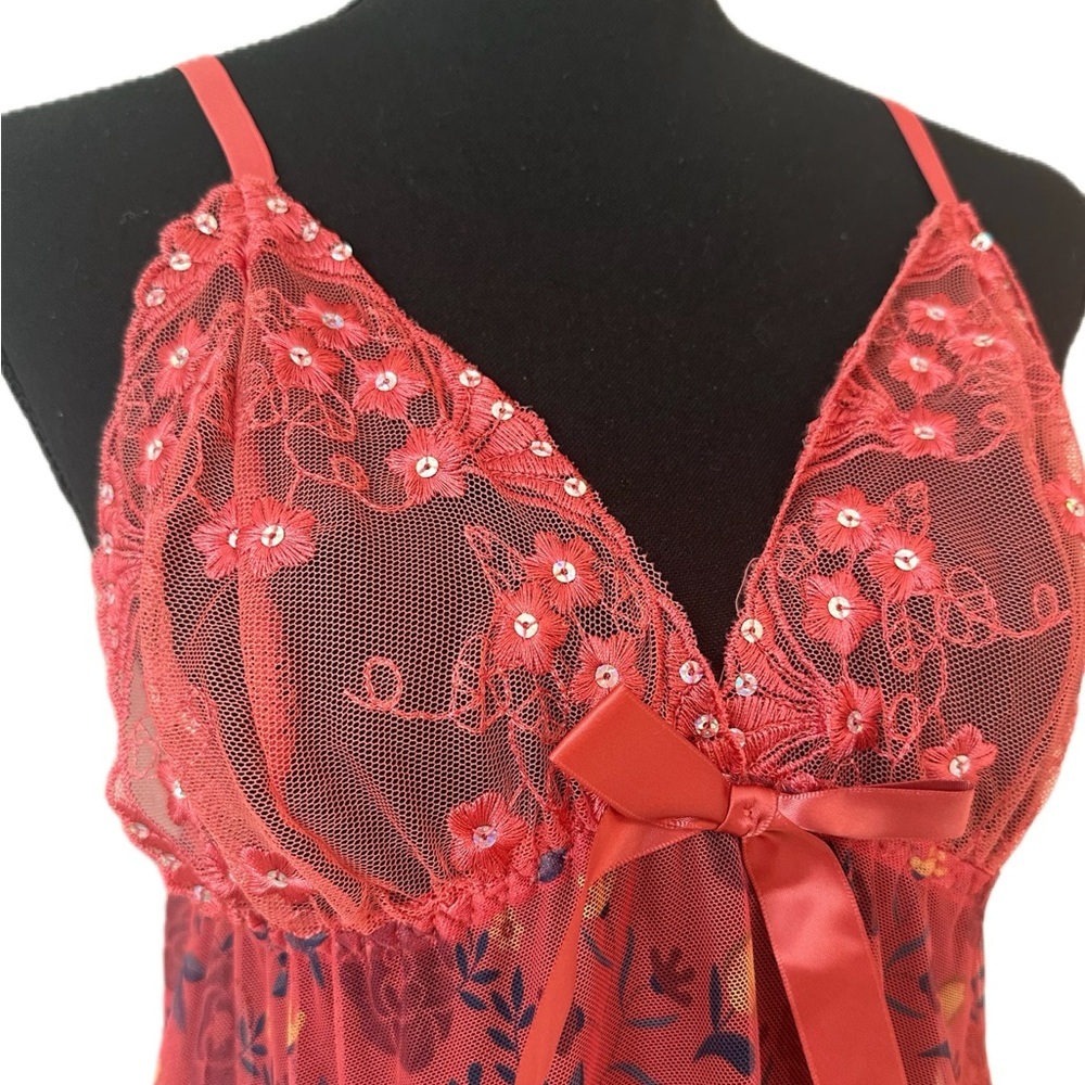 INTIMATE APPAREL Elegant Sheer Red Floral Chemise w/Sequins and Matching Thong - Picture 8 of 10